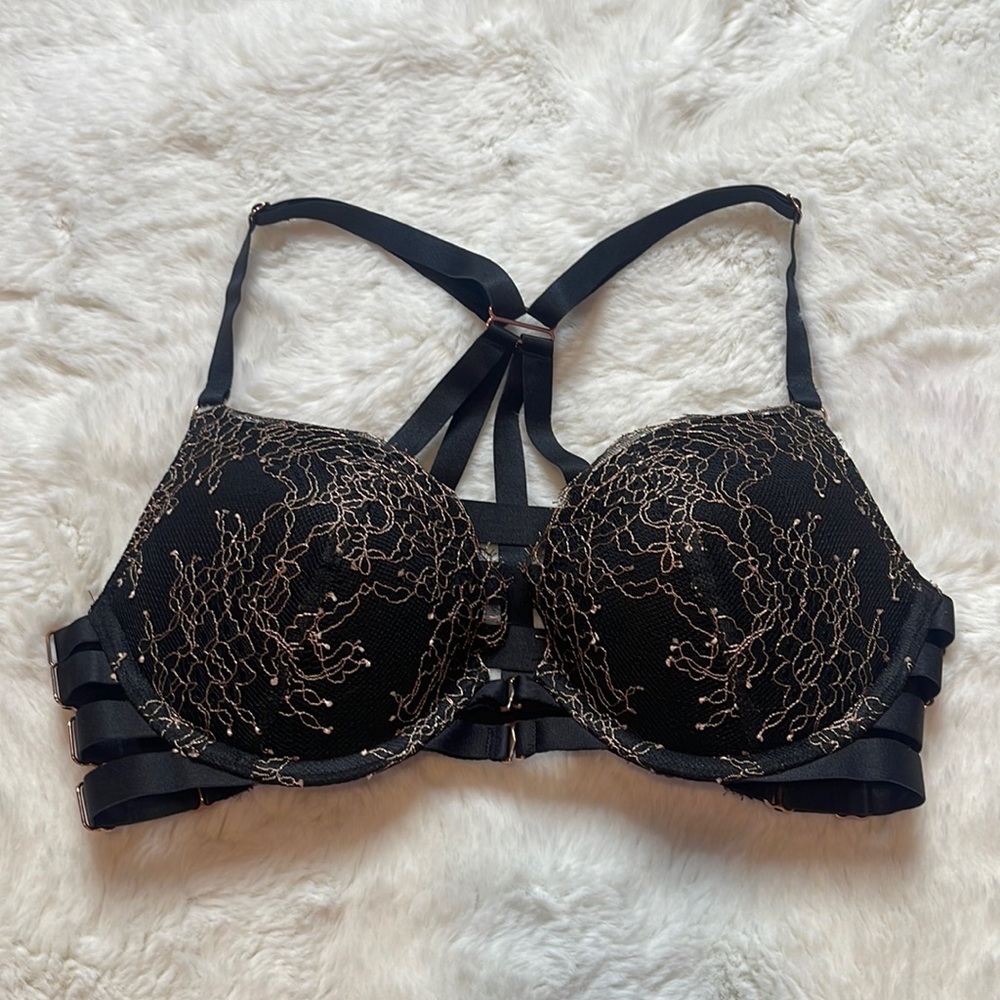 Victoria’s Secret Bra - SIZE: 34B